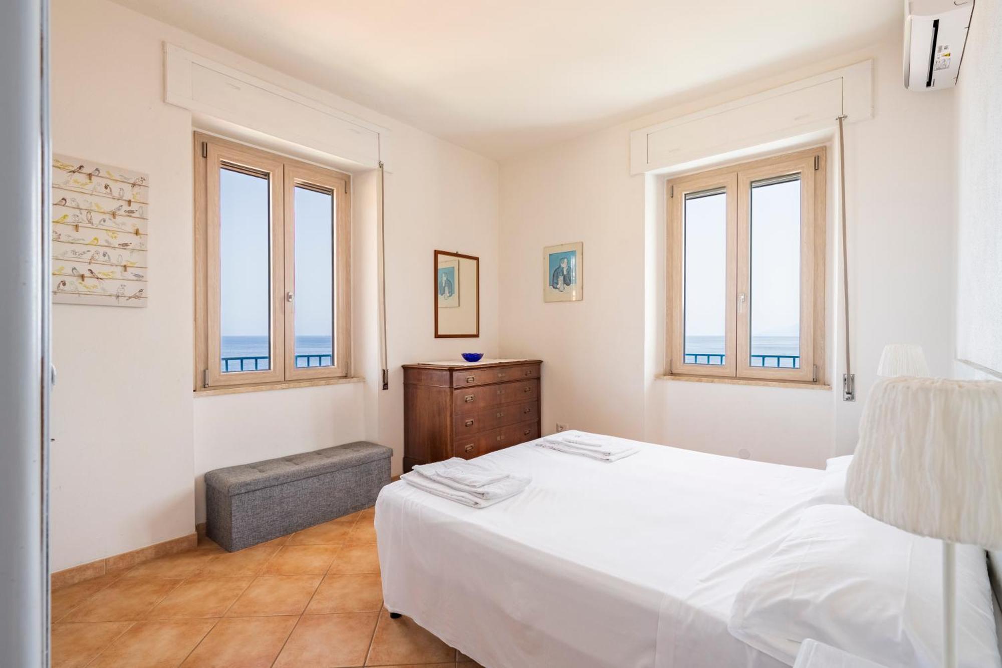 Seaview House Cala Gonone Apartment Ngoại thất bức ảnh